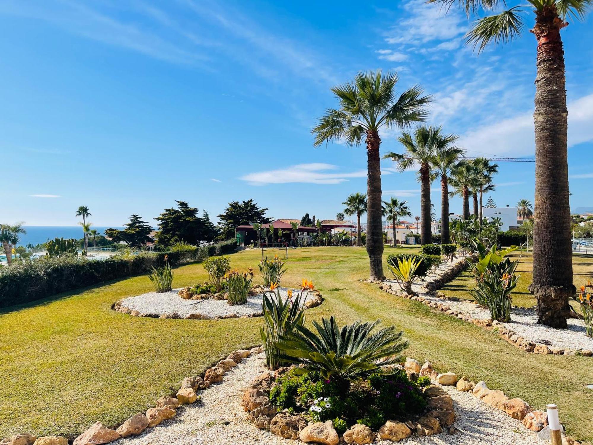 Appartement La Cala Gorgeous 2 Bedroom With Stunning Gardens, Pools And Sea Views El Faro