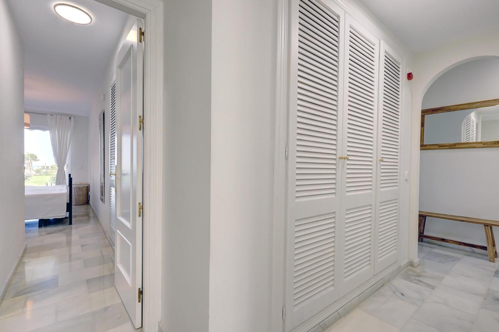 Appartement La Cala Gorgeous 2 Bedroom With Stunning Gardens, Pools And Sea Views *