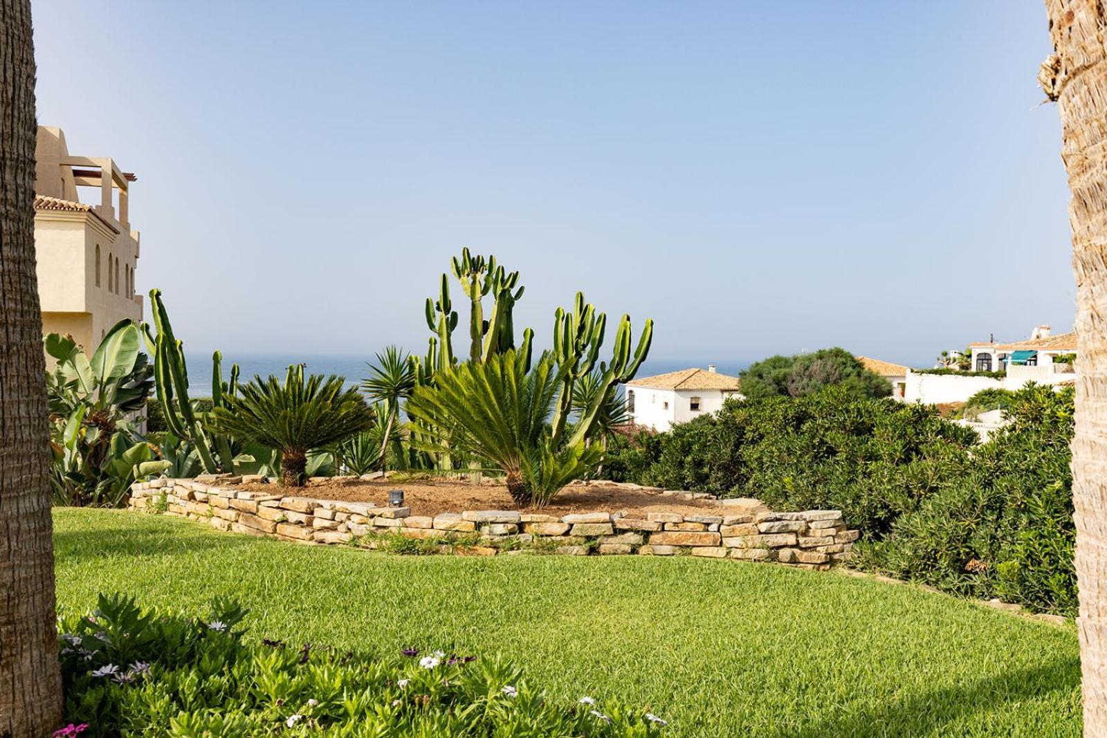 Appartement La Cala Gorgeous 2 Bedroom With Stunning Gardens, Pools And Sea Views